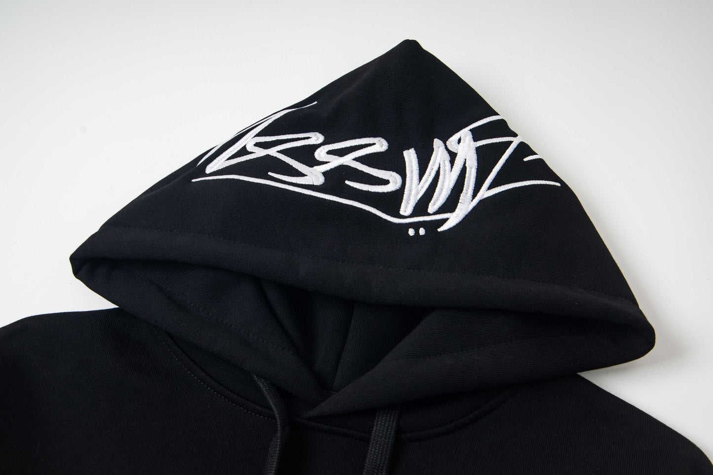 ✧ stüssy hoodie