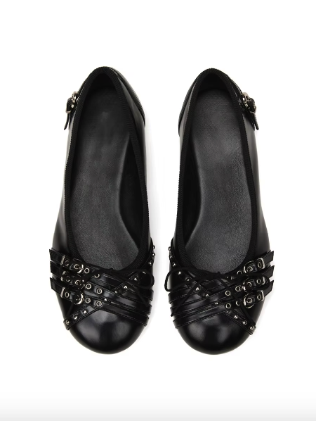 ✧ flats negras con detalle metálico