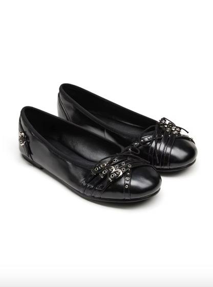 ✧ flats negras con detalle metálico