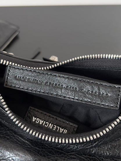 ✧ balenciaga le cagole xs